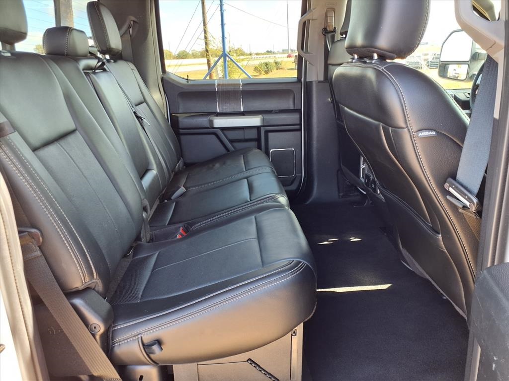 2020 Ford F-250SD Lariat White at Autostrade