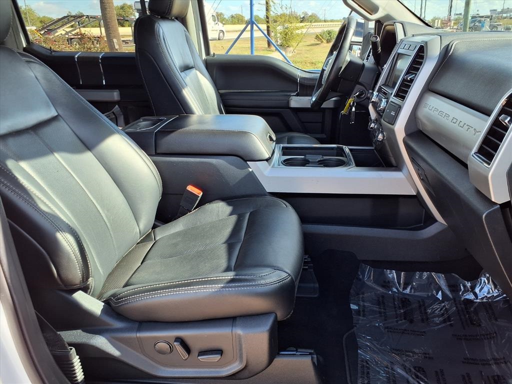 2020 Ford F-250SD Lariat White at Autostrade