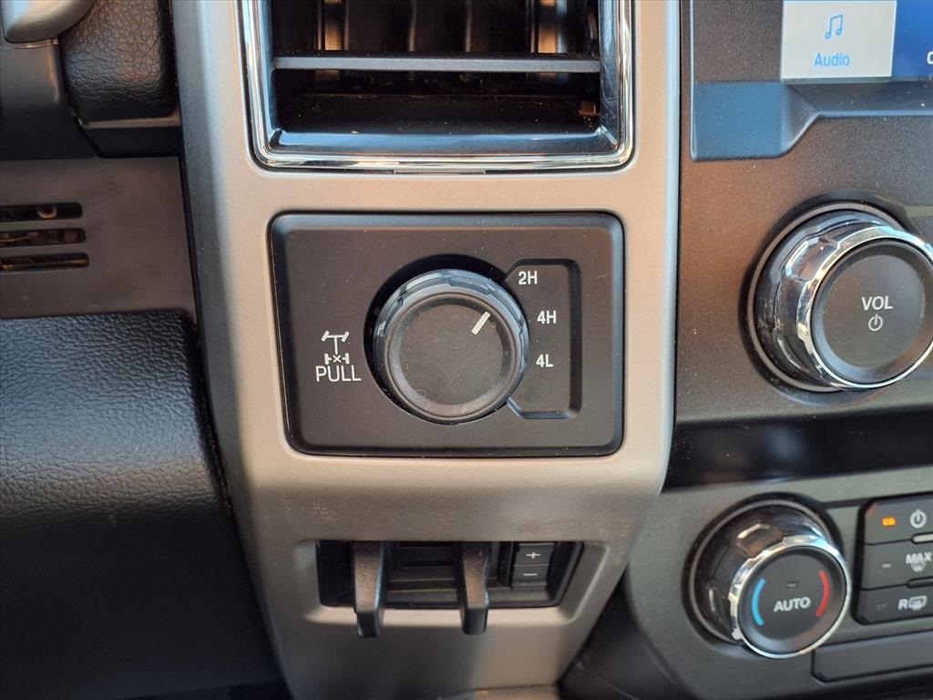 2020 Ford F-250SD Lariat White at Autostrade