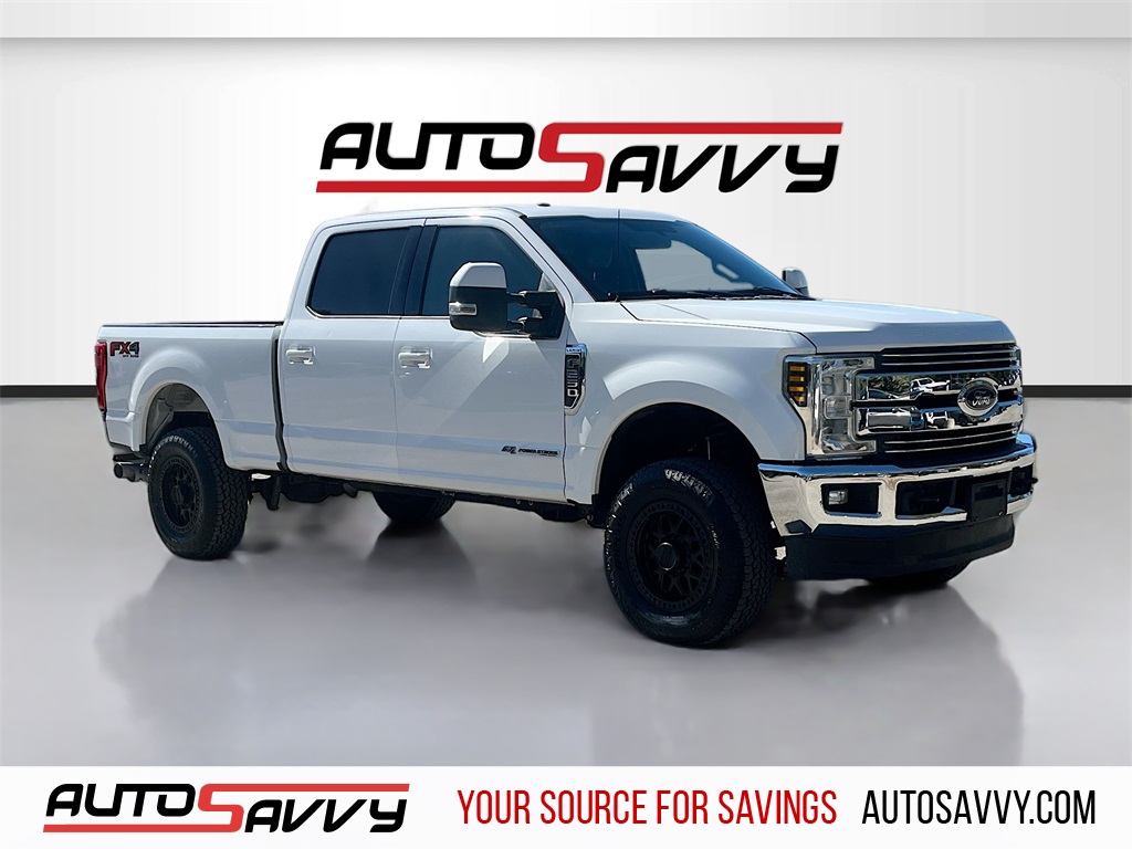 2017 Ford F-250SD Lariat White at Autostrade