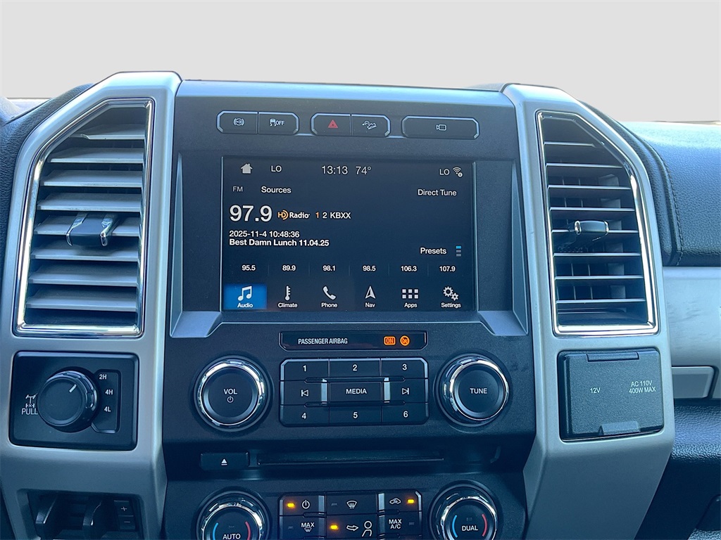 2017 Ford F-250SD Lariat White at Autostrade