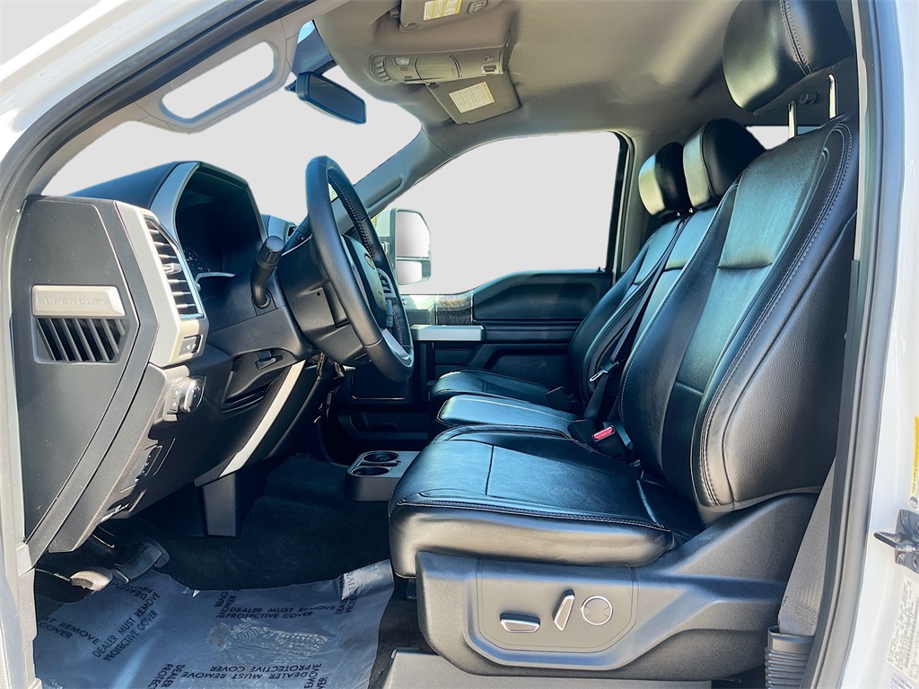 2017 Ford F-250SD Lariat White at Autostrade