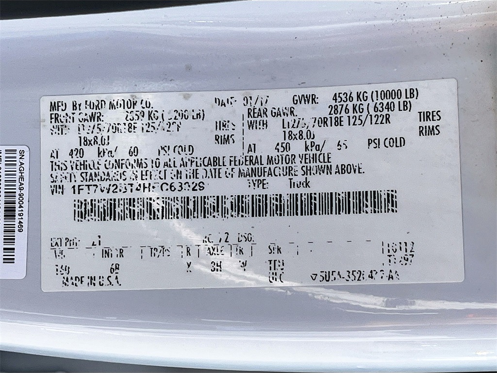 2017 Ford F-250SD Lariat White at Autostrade