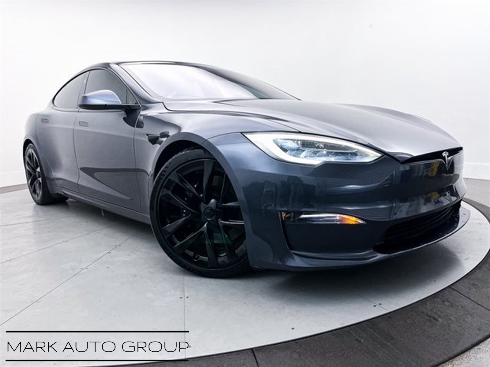 2021 Tesla Model S Plaid