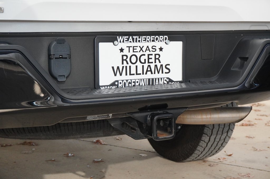 Used Car 2023 Chevrolet Colorado  Trail Boss For Sale Under $40,000 In Weatherford, Texas