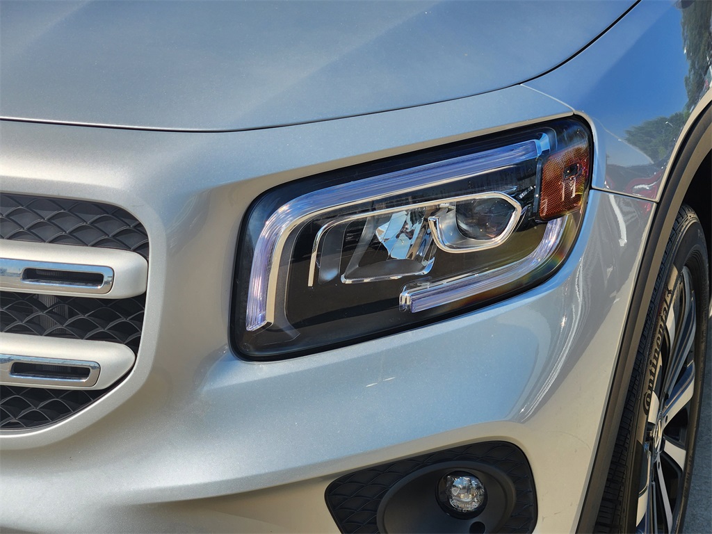 2021 Mercedes-Benz GLB GLB 250 - 8