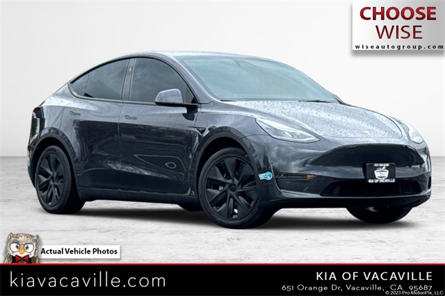 2025 Tesla Model Y Long Range RWD