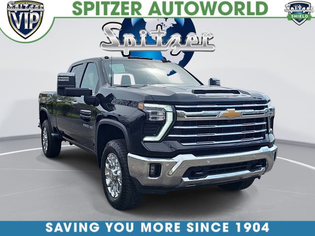 2024 Chevrolet Silverado 2500HD Negro Camioneta Todo terreno Automática