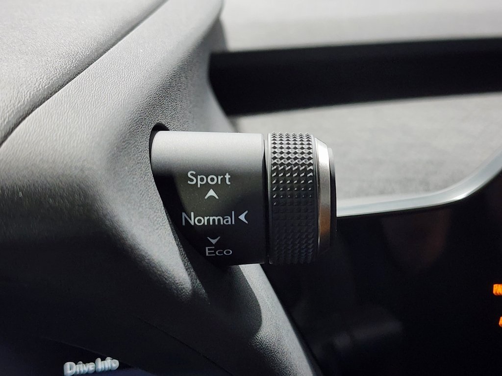 Thumbnail: 2025 Lexus UX - 26