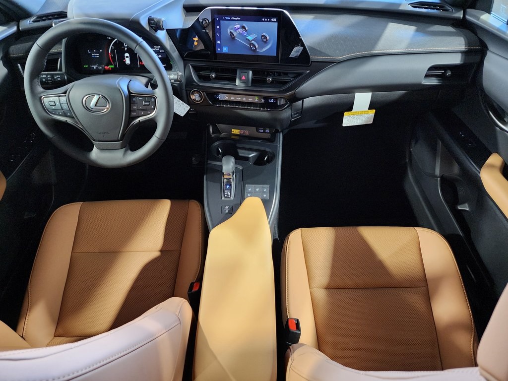 Thumbnail: 2025 Lexus UX - 31