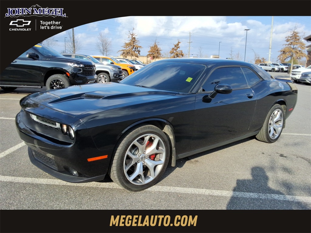 2015 Dodge Challenger SXT Plus RWD