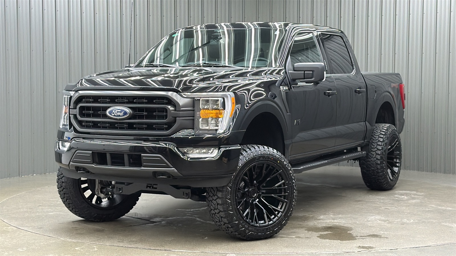 2023 Ford F-150 XLT SuperCrew 4WD