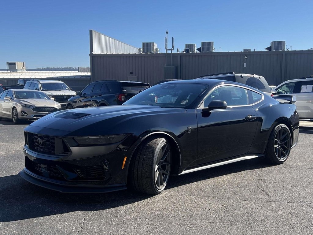 2025 Ford Mustang Dark Horse Fastback RWD