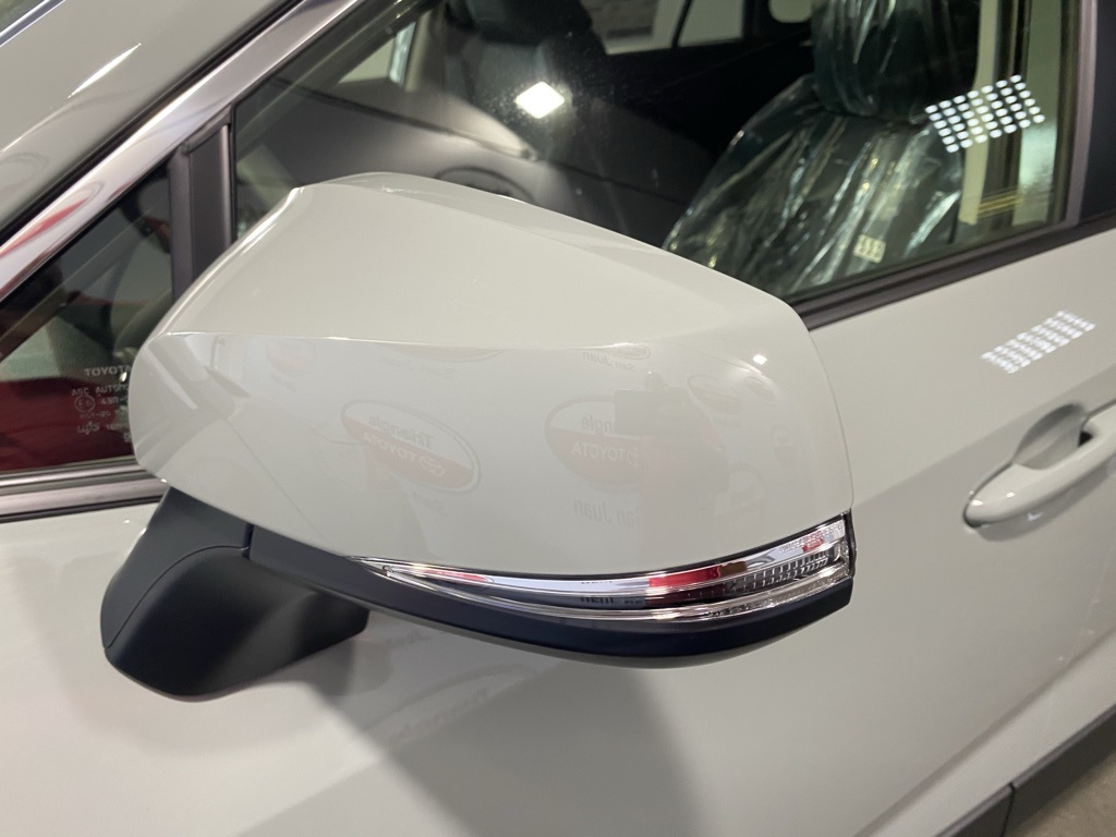 Thumbnail: 2025 Toyota RAV4 - 25