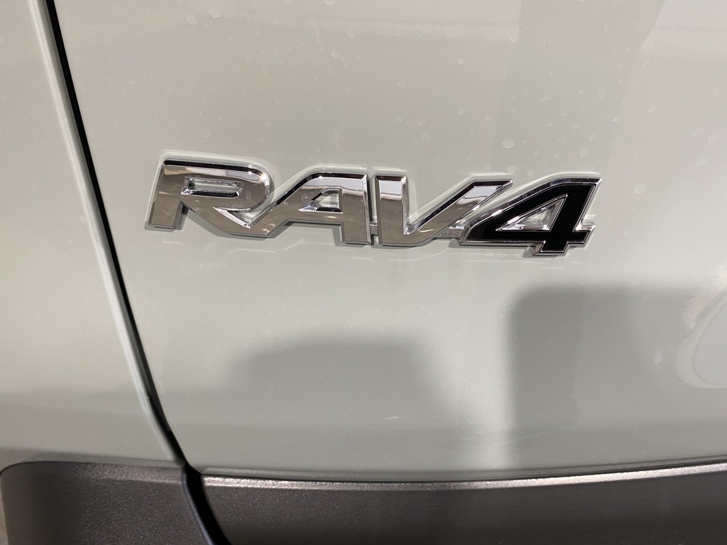Thumbnail: 2025 Toyota RAV4 - 6