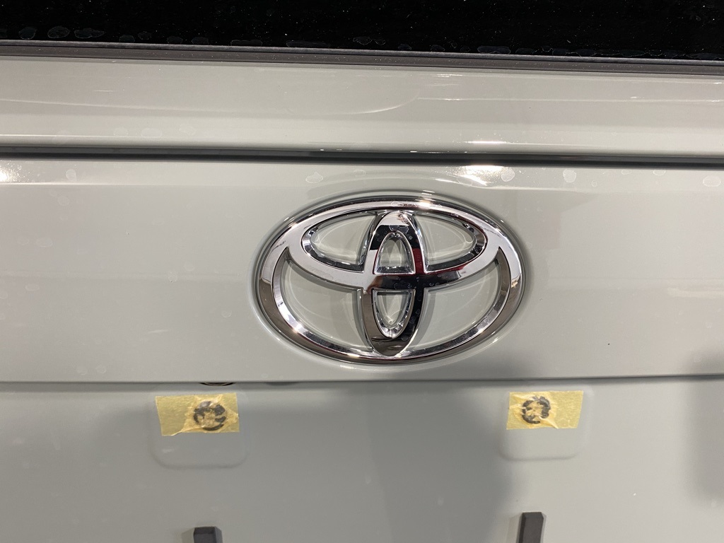 Thumbnail: 2025 Toyota RAV4 - 8