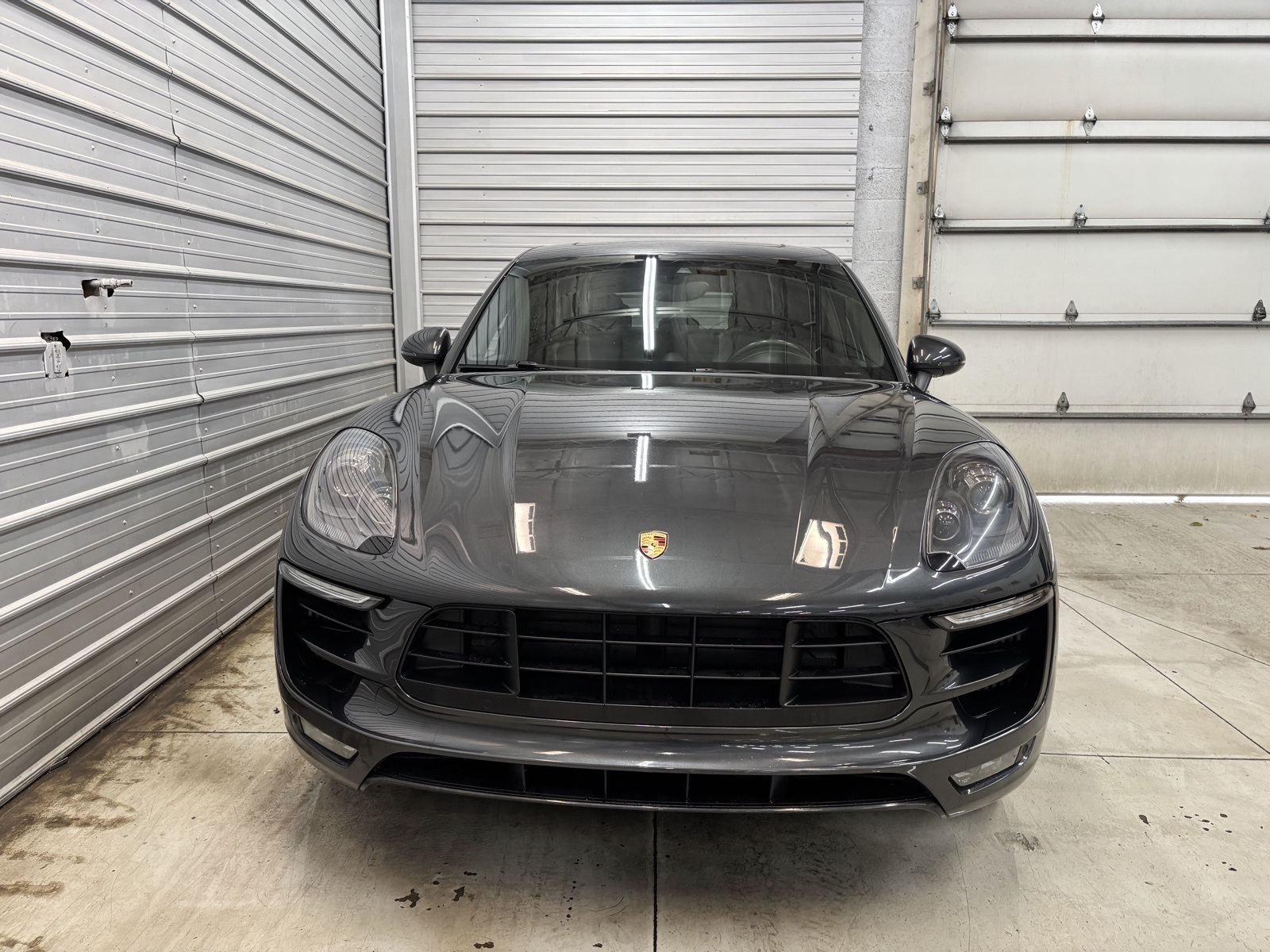 2018 Porsche Macan GTS photo 2