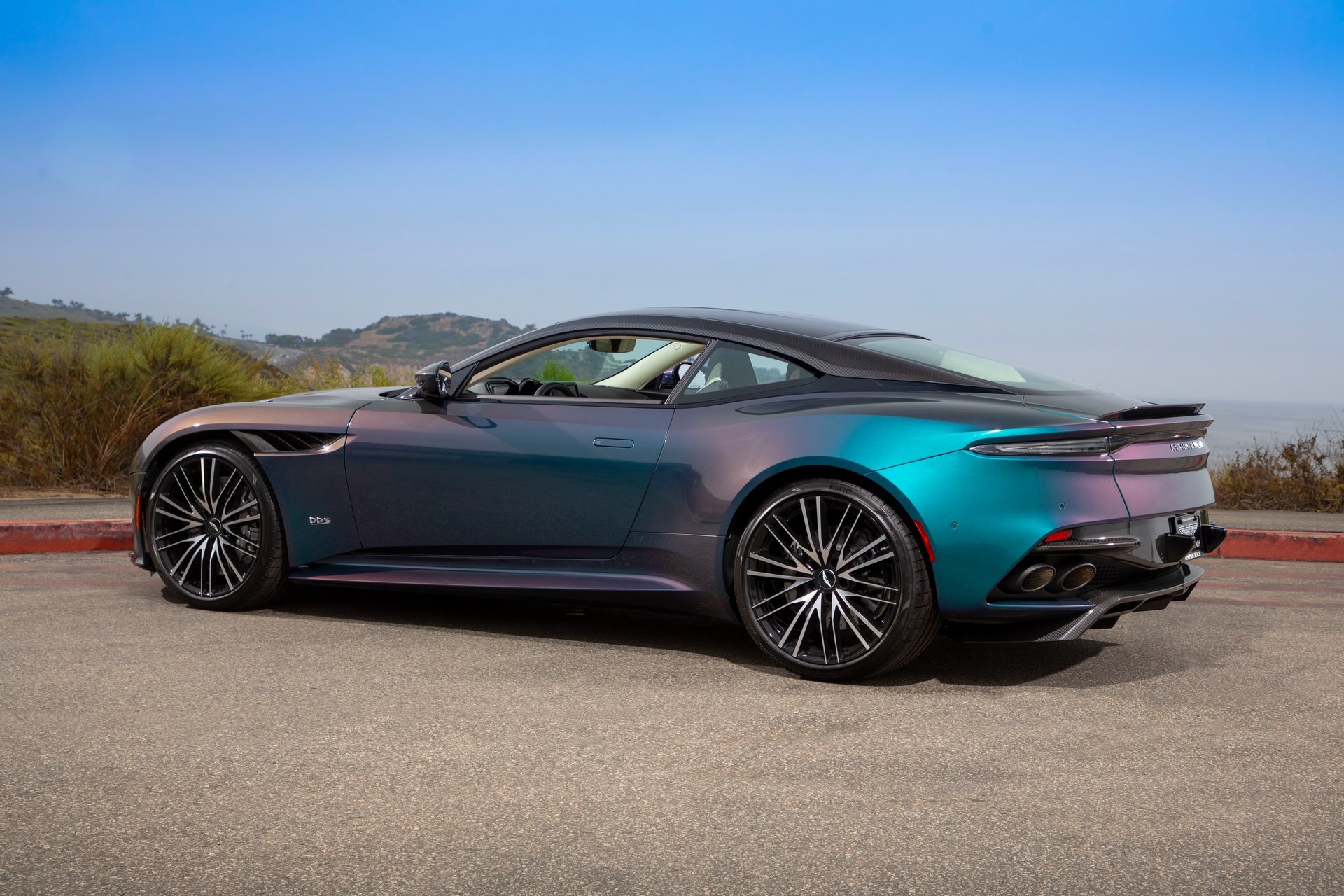 /2020 Aston-Martin DBS