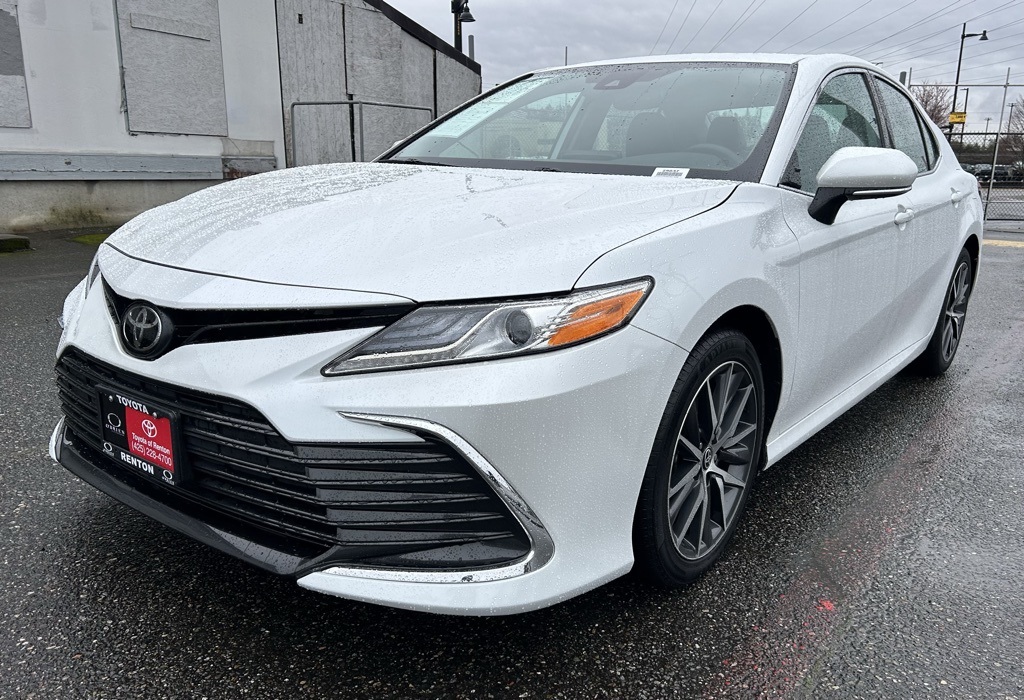 2024 Toyota Camry XLE FWD