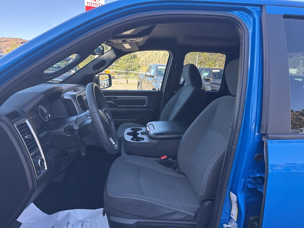 2022 Ram 1500 Classic Warlock photo 10