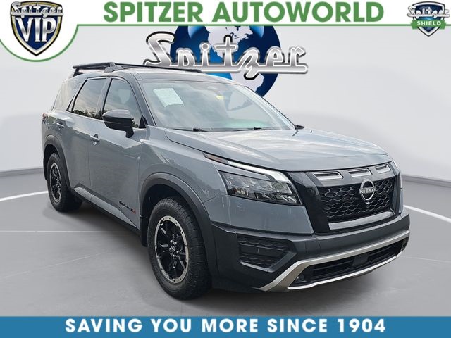Gun Metallic/Super Black 2024 Nissan Pathfinder SUV / Crossover All-Wheel Drive 9-Speed Automatic