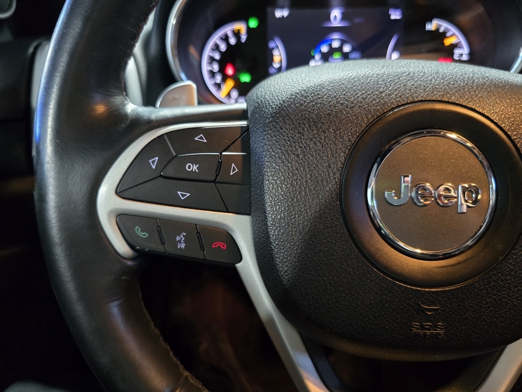 Thumbnail: 2015 Jeep Grand Cherokee - 16