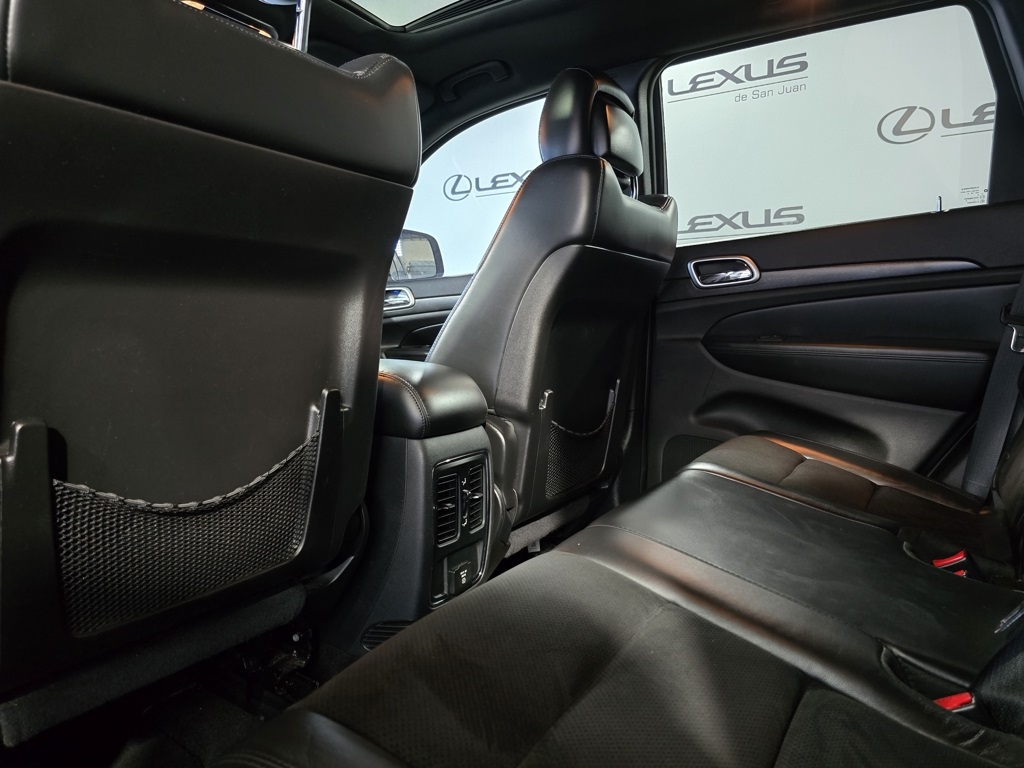 Thumbnail: 2015 Jeep Grand Cherokee - 26