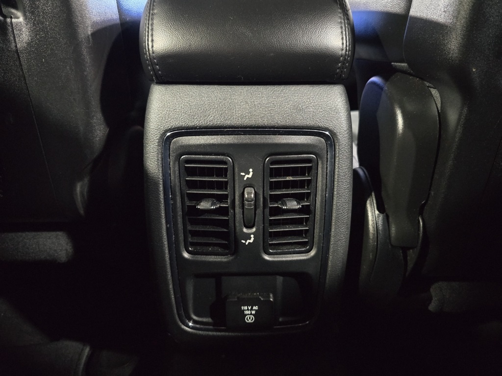 Thumbnail: 2015 Jeep Grand Cherokee - 28