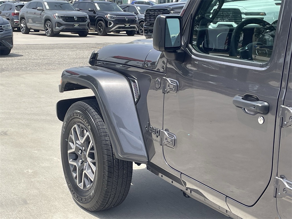 2025 Jeep Wrangler Sahara - 11