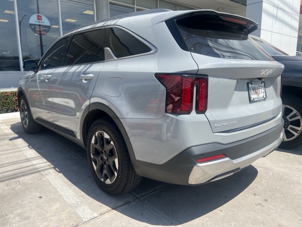 Thumbnail: 2025 Kia Sorento - 3