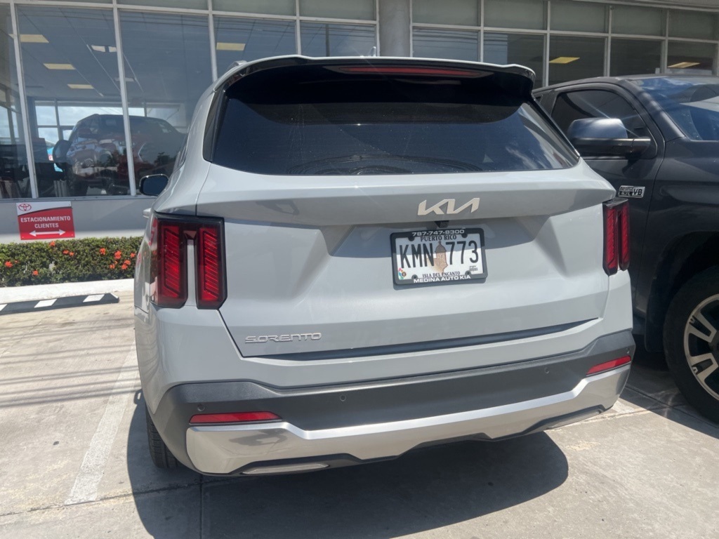 Thumbnail: 2025 Kia Sorento - 4