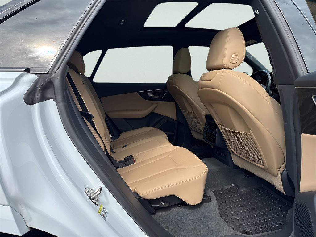2021 Audi Q8