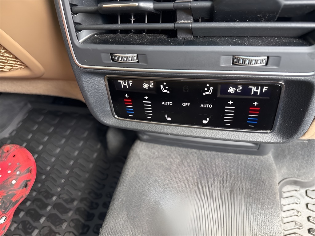 2021 Audi Q8