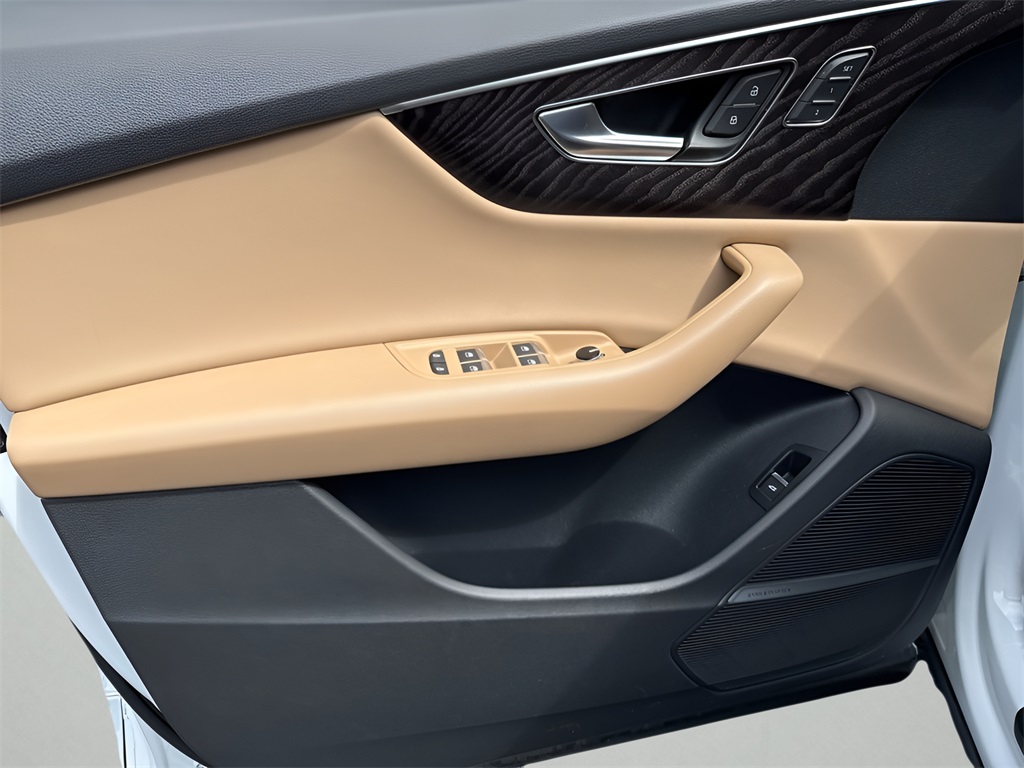 2021 Audi Q8