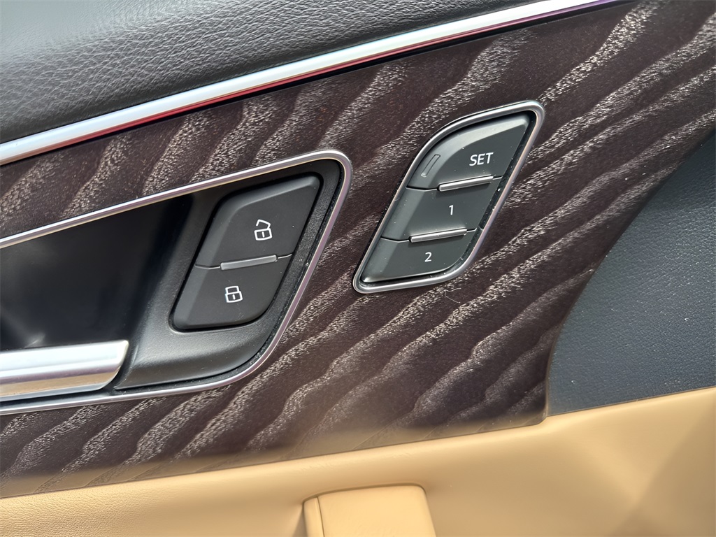 2021 Audi Q8