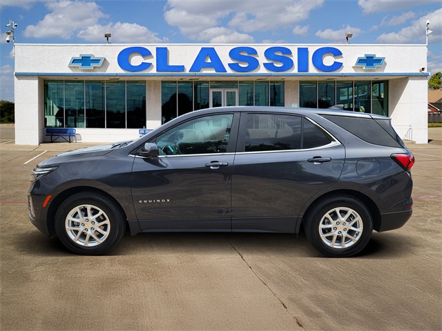 2022 Chevrolet Equinox LT - 3