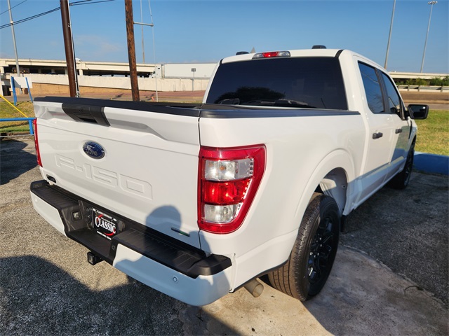 2015 Ford F-250SD Platinum White at Autostrade