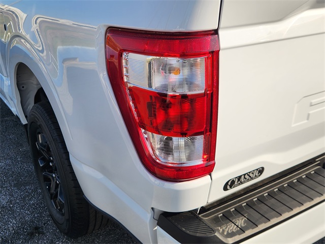 2015 Ford F-250SD Platinum White at Autostrade