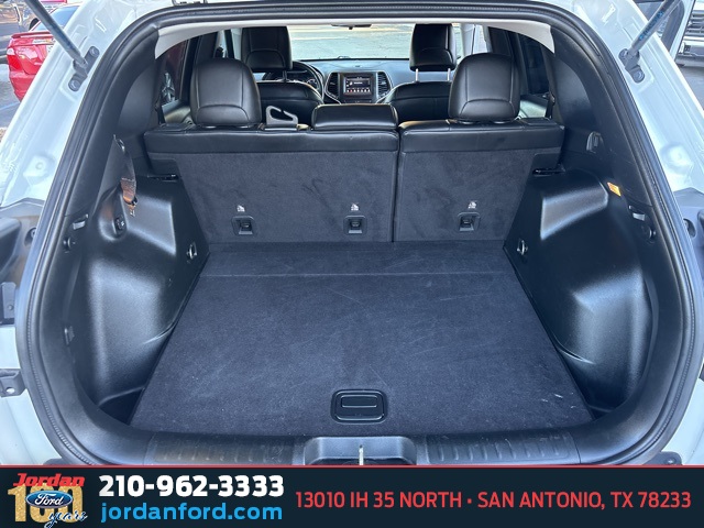 Used Car 2019 Jeep Cherokee  Latitude Plus For Sale Under $15,000 In San Antonio, Texas