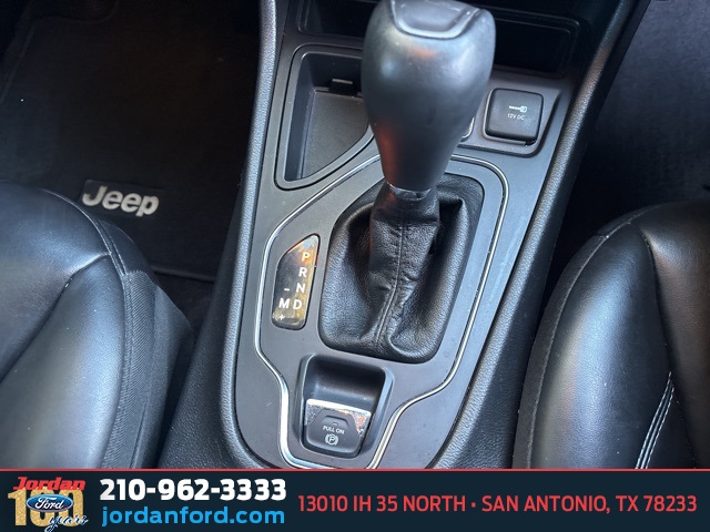 Used Car 2019 Jeep Cherokee  Latitude Plus For Sale Under $15,000 In San Antonio, Texas