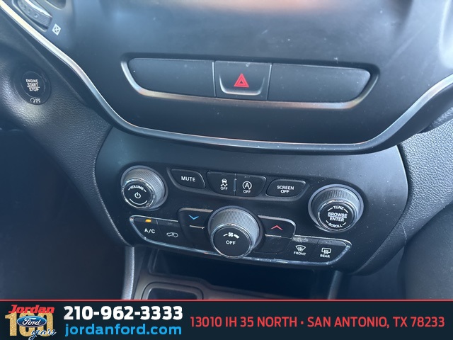 Used Car 2019 Jeep Cherokee  Latitude Plus For Sale Under $15,000 In San Antonio, Texas