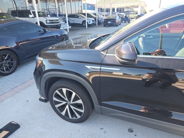 2022 Volkswagen Taos 1.5T SE