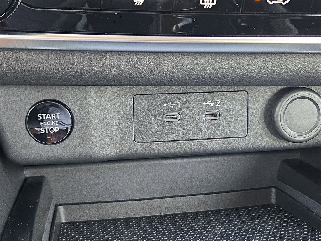 2026 Nissan Rogue S photo 11