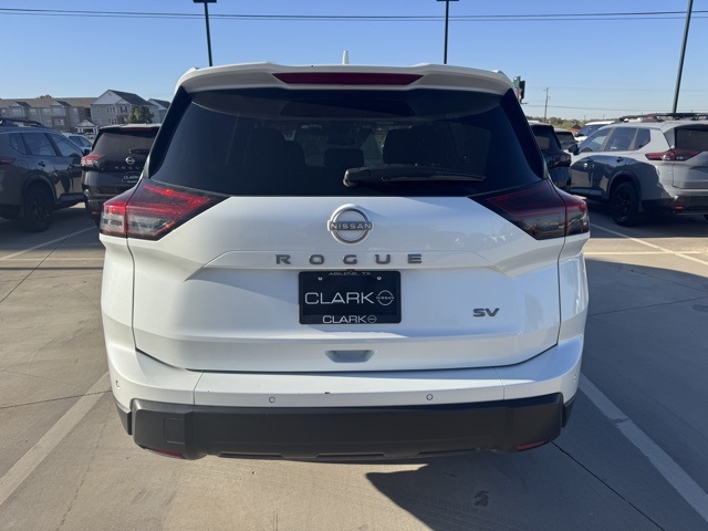 2024 Nissan Rogue SV photo 3