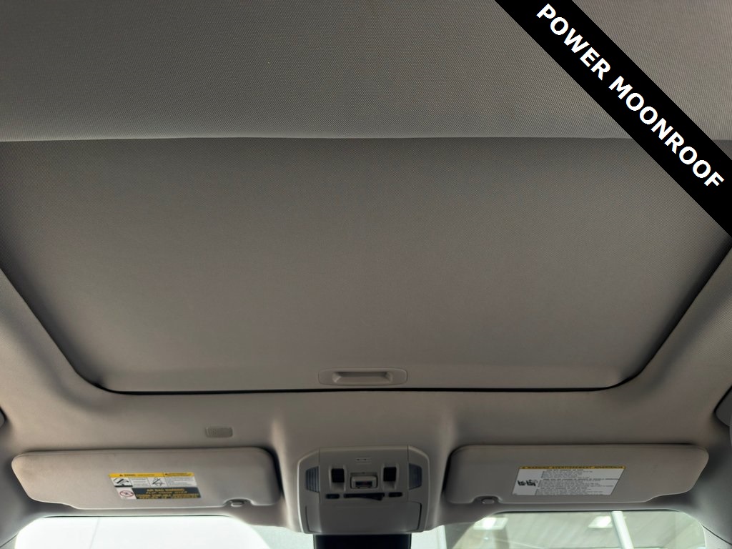 2022 Toyota Highlander Hybrid Limited - 2