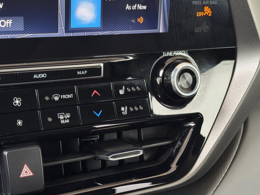 2022 Toyota Highlander Hybrid Limited - 7