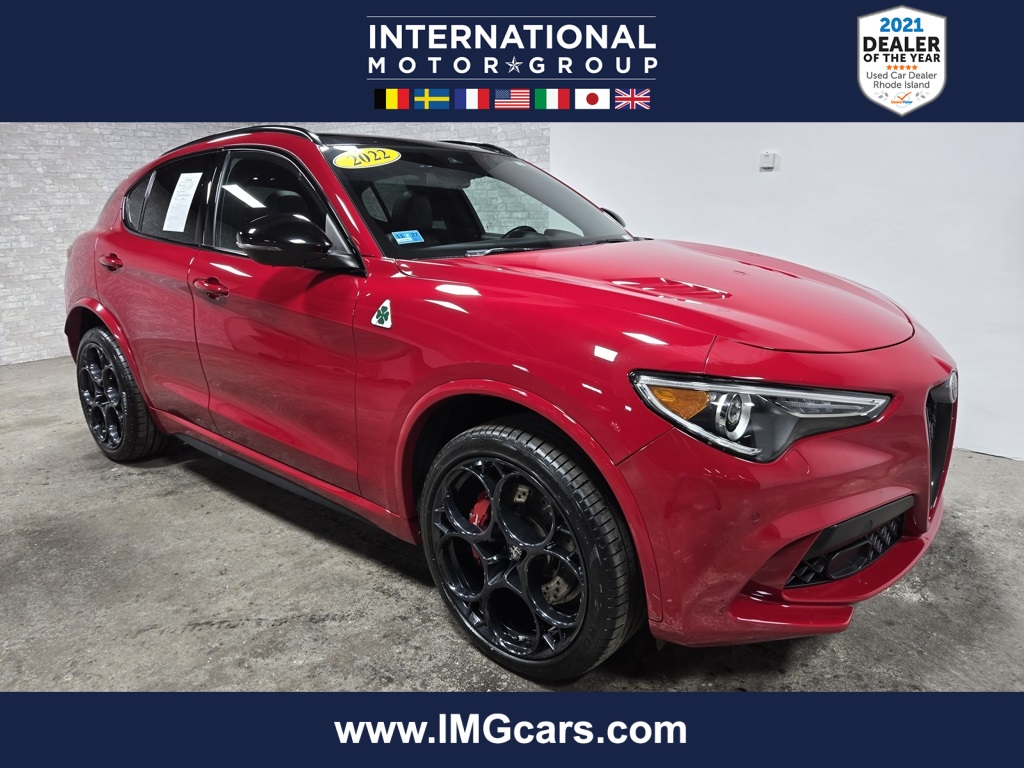 2022 Alfa Romeo Stelvio Quadrifoglio's photo