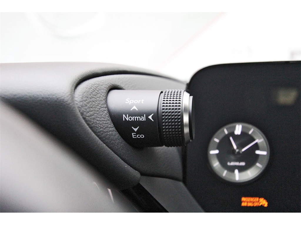 2022 Lexus ES 350 White at Westside Lexus