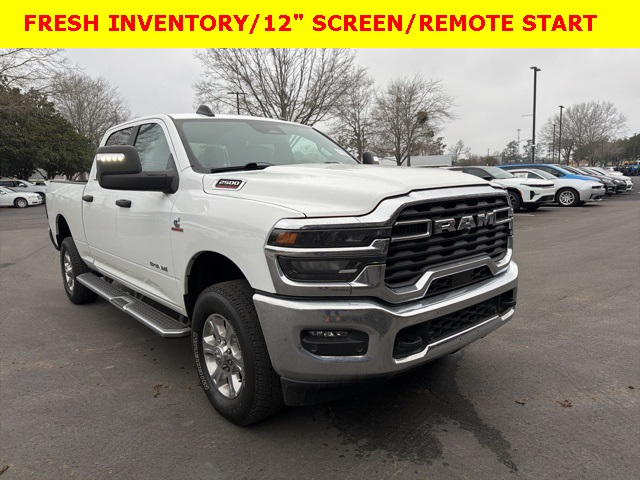 2025 RAM 2500 Big Horn Crew Cab 4WD