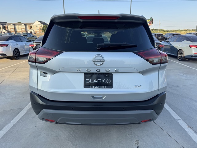 2023 Nissan Rogue SV photo 5